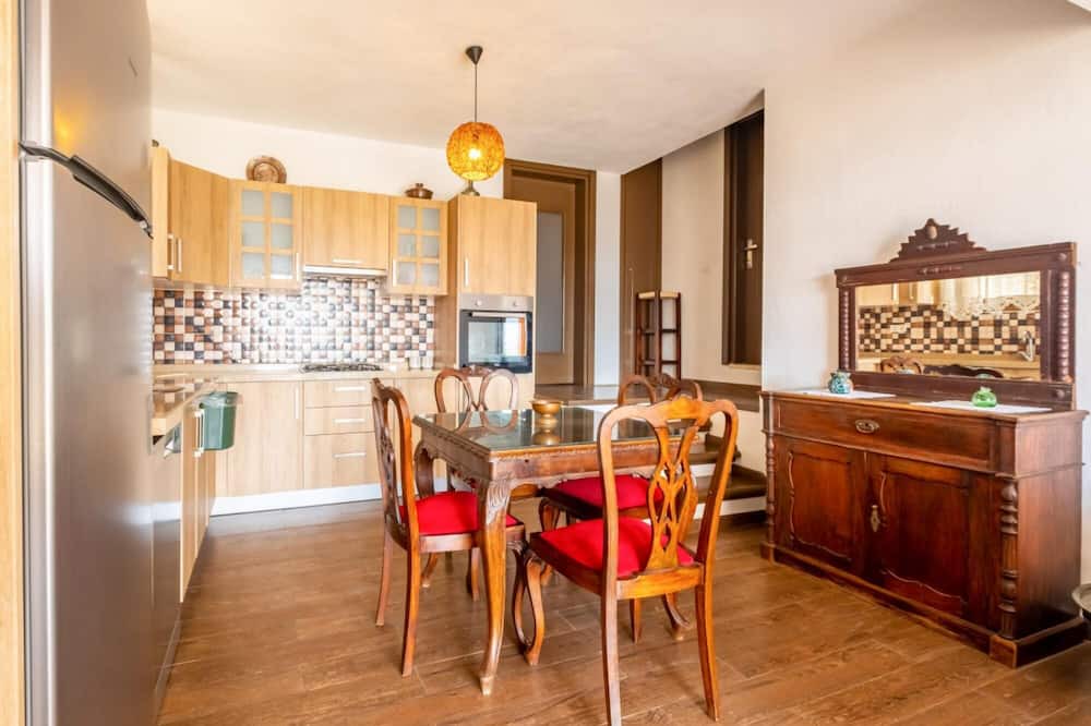 Photo of Kitchen in Golturkbuku