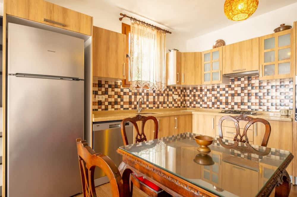 Photo of Kitchen in Golturkbuku