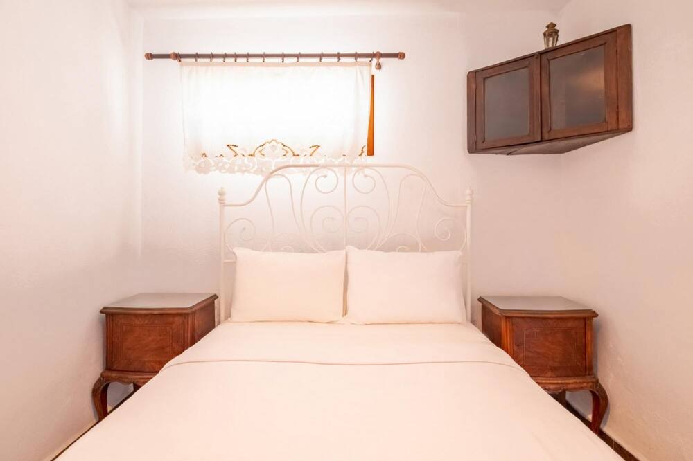Photo of Bedroom in Golturkbuku