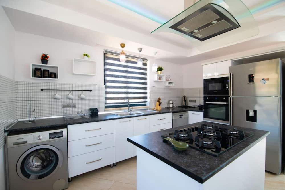 Photo of Kitchen in Sarıbelen