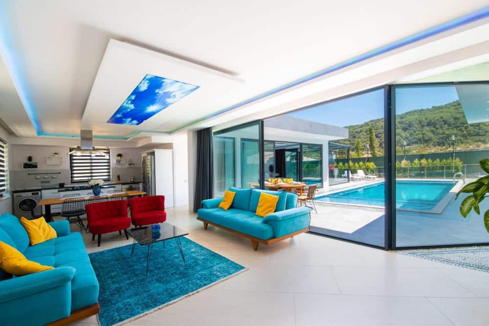 Photo of Livingroom in Sarıbelen
