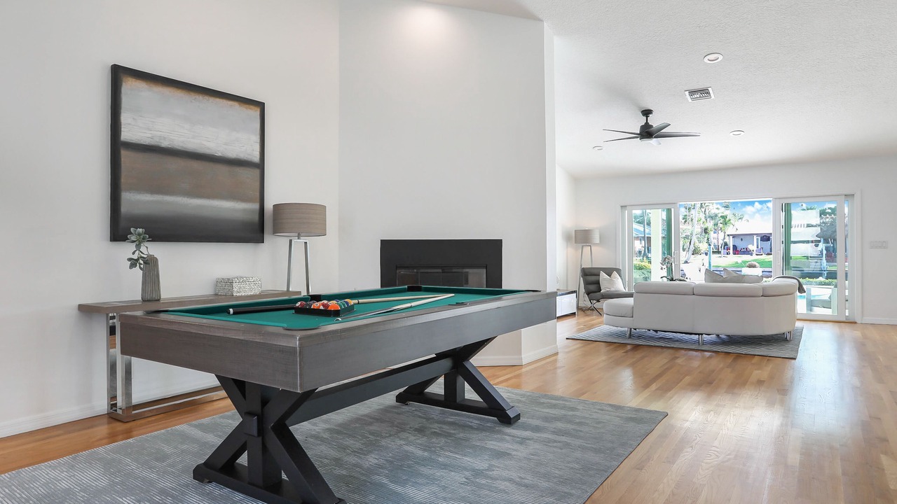 Photo of Bedroom in Hillsboro Beach