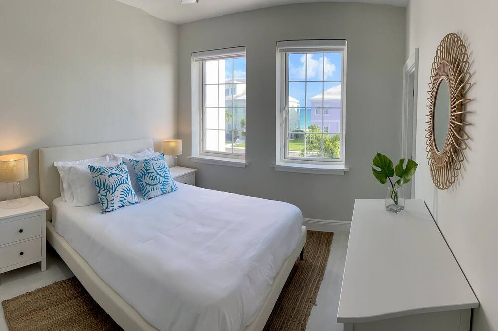 Photo of Bedroom in Palm Cay