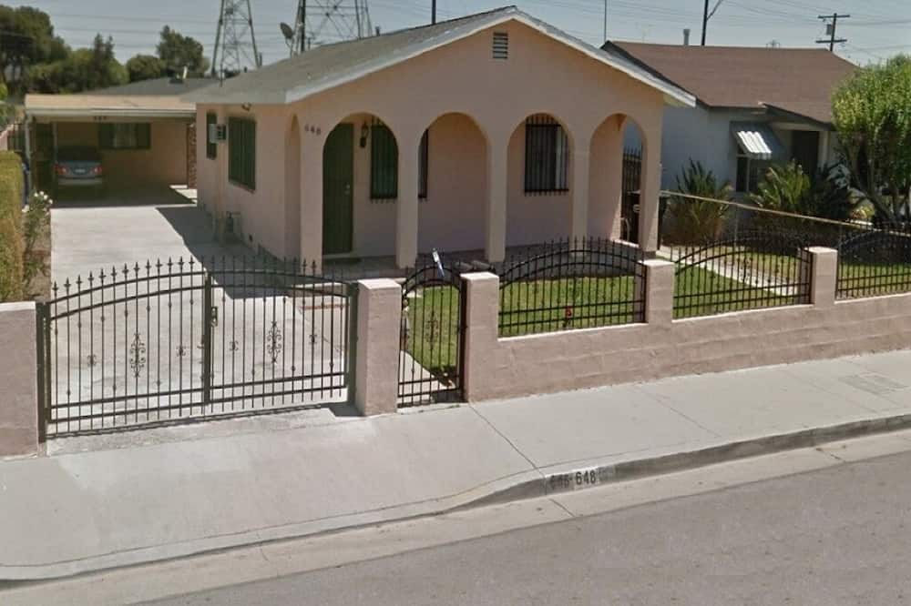 Photo of Outdoor in Montebello