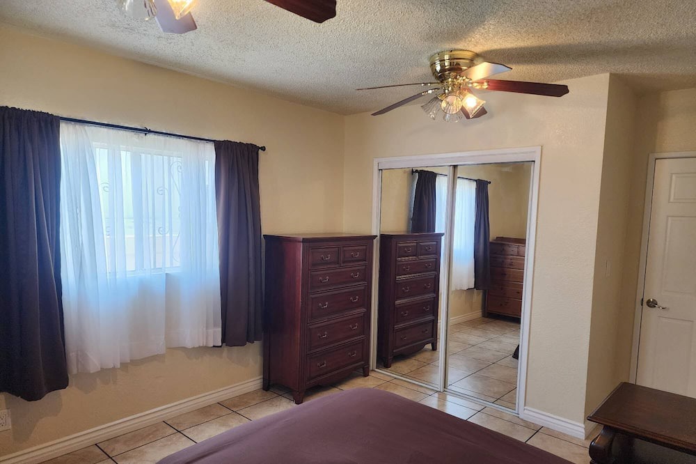 Photo of Bedroom in Montebello