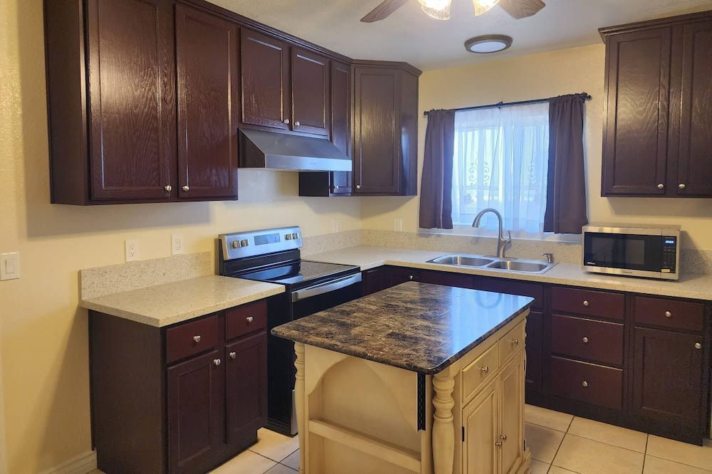 Photo of Kitchen in Montebello