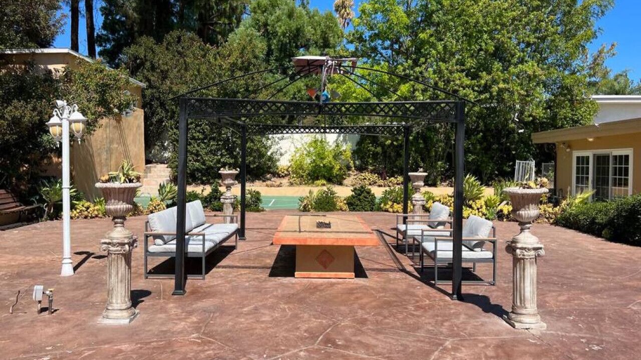 Photo of Outdoor in Sawtelle