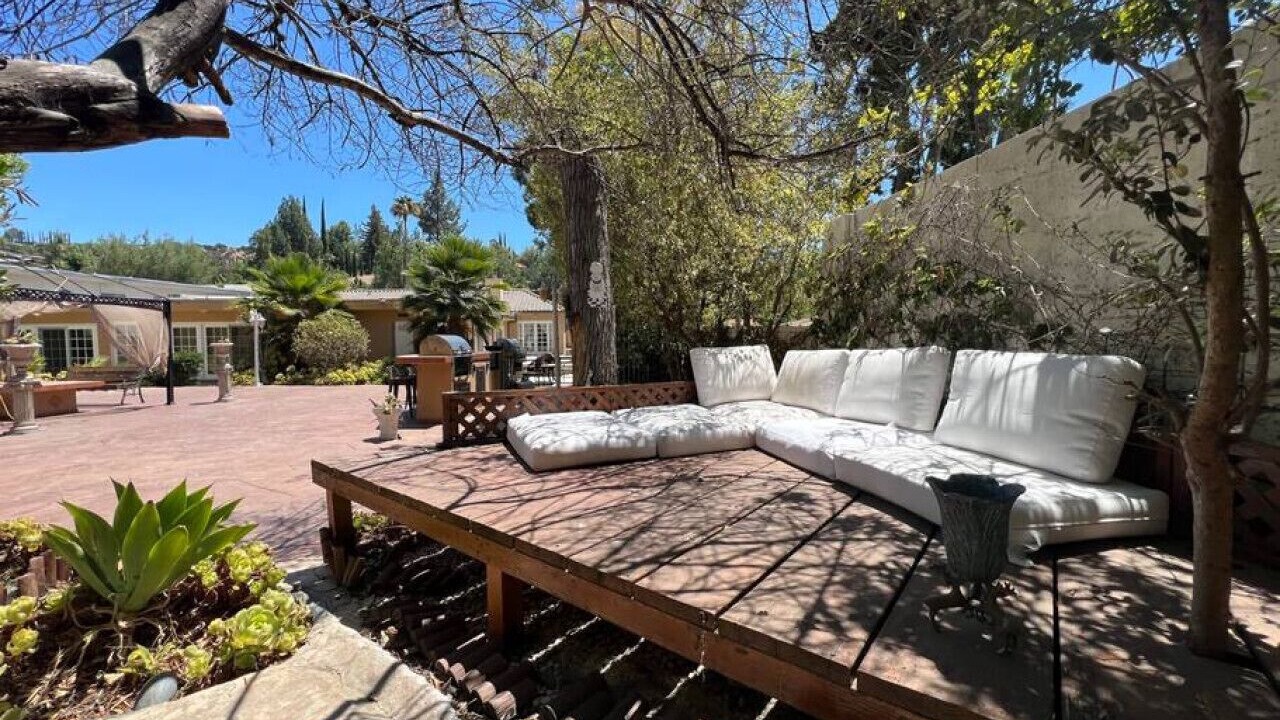 Photo of Outdoor in Sawtelle