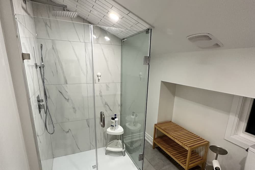Photo of Bathroom in Innisfil