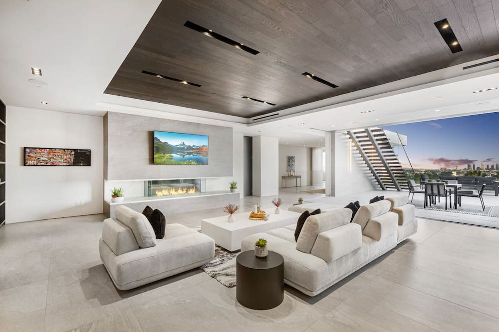 Photo of Livingroom in Hollywood Heights
