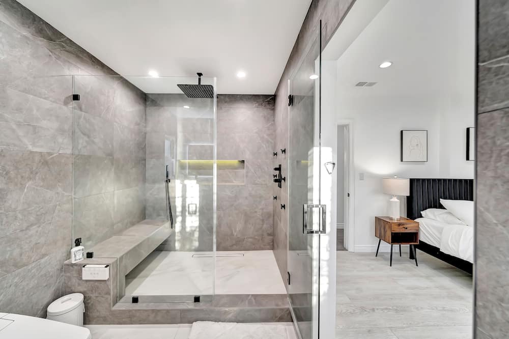 Photo of Bathroom in Warner Center