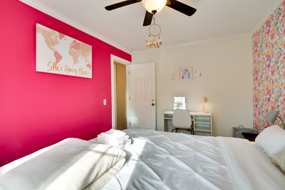Photo of Bedroom in Crown Heights
