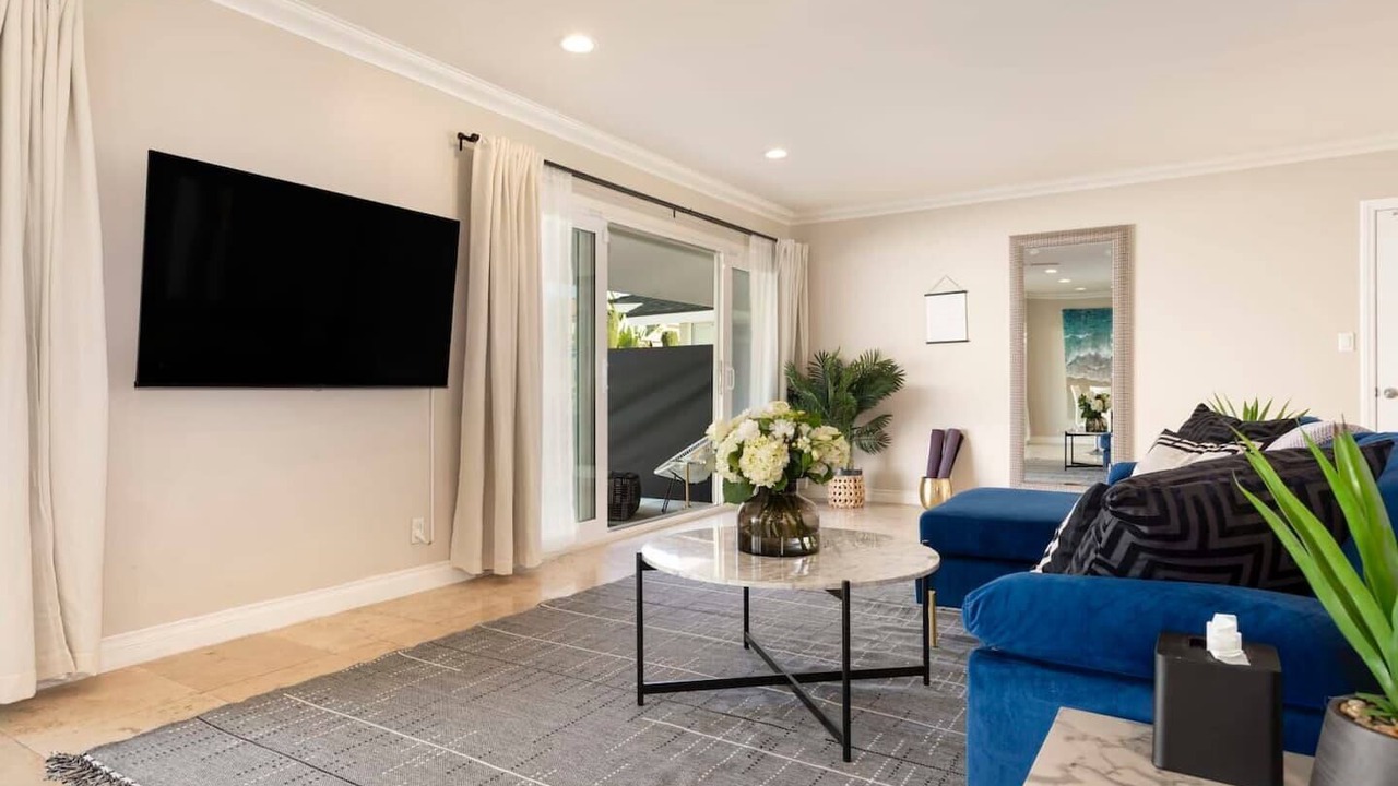 Photo of Livingroom in Ladera Heights