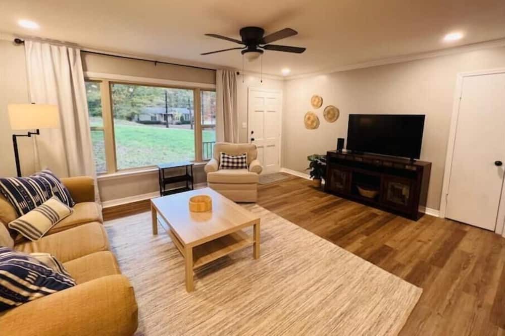 Photo of Livingroom in Jackson
