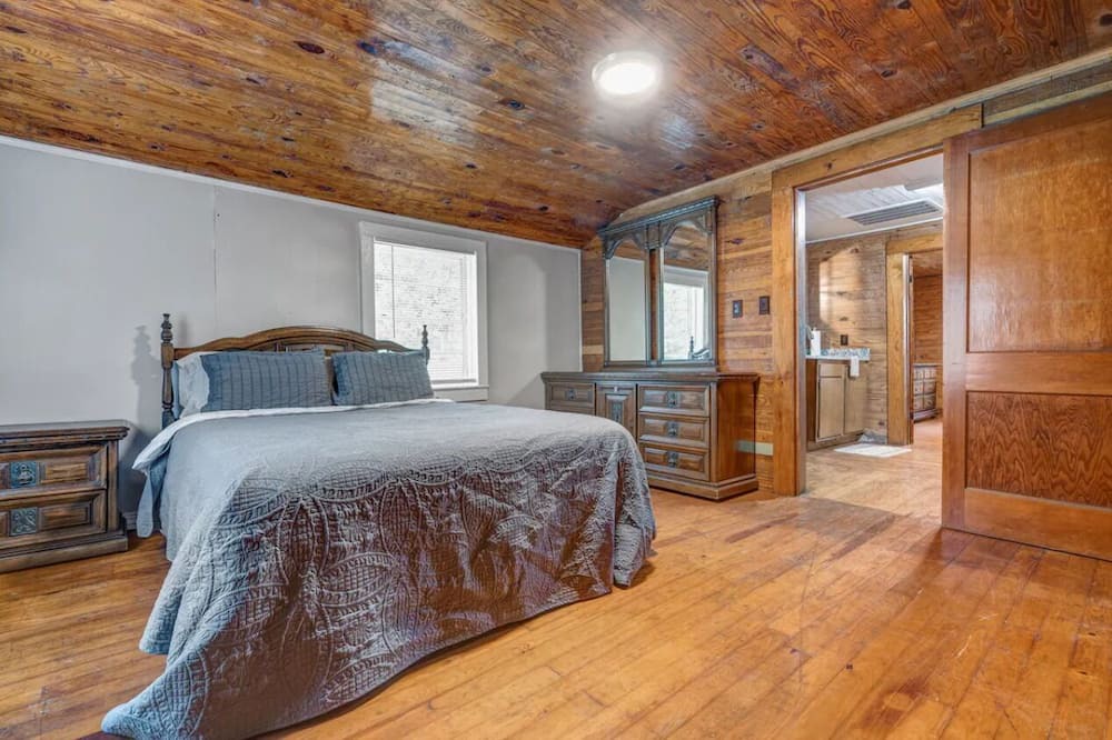 Photo of Bedroom in McCalla