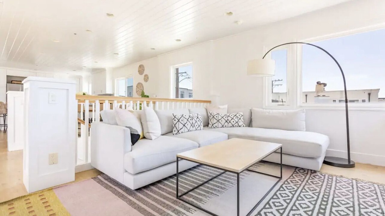 Photo of Livingroom in Tree Section