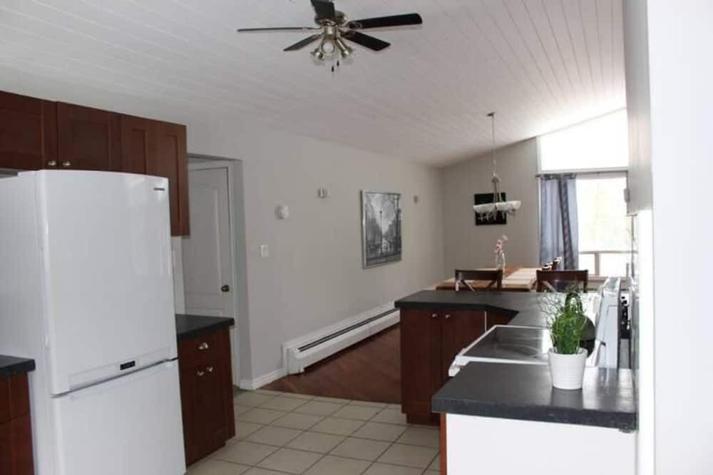 Photo of Kitchen in Elora