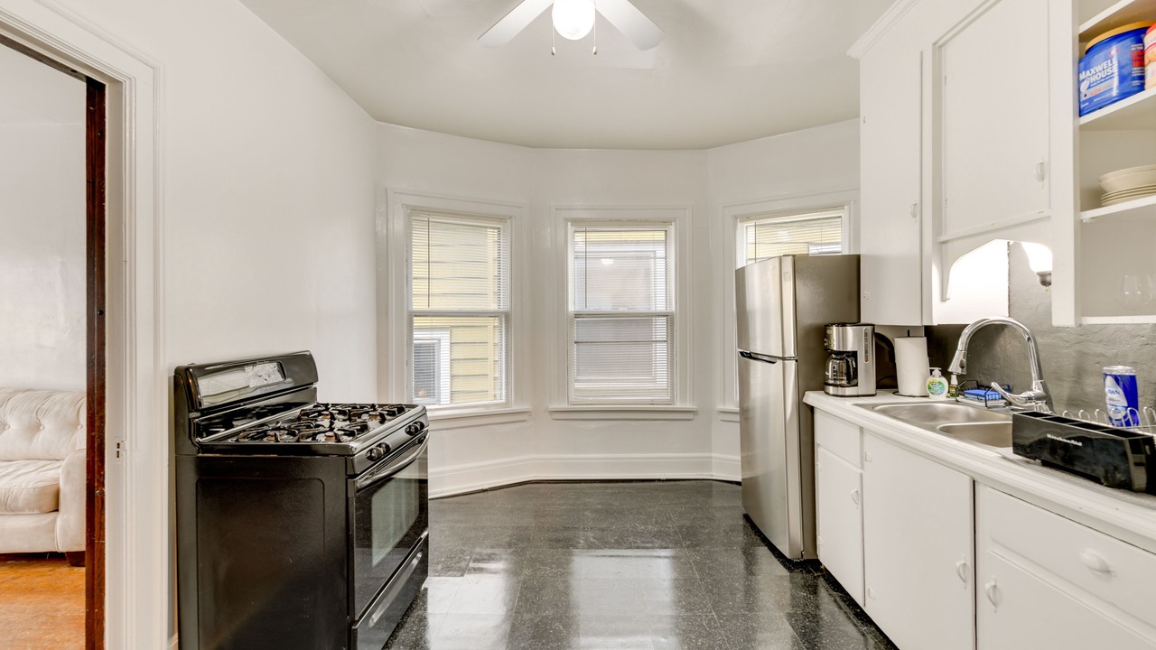 Photo of Kitchen in Front Park