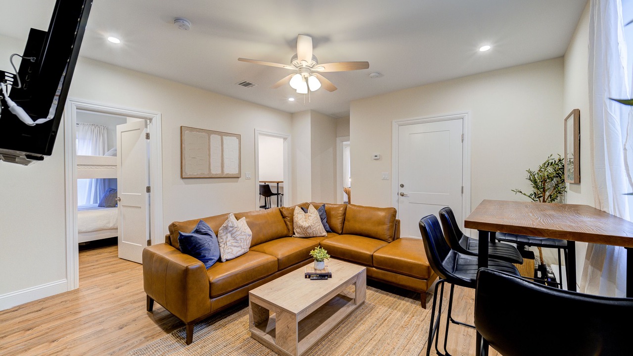 Photo of Livingroom in Highland Falls