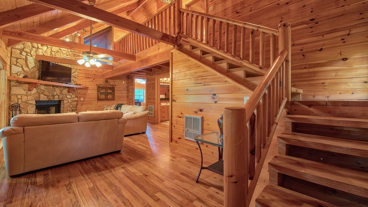 Photo of Livingroom in Maggie Valley