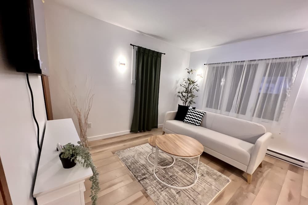 Photo of Bedroom in Riverview