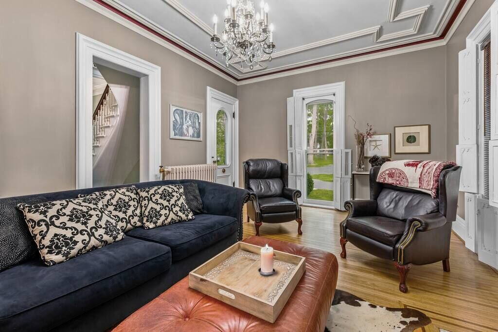 Photo of Livingroom in Penfield