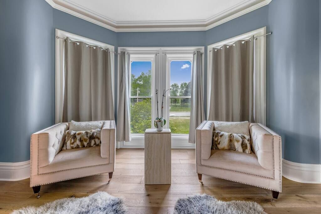 Photo of Livingroom in Penfield