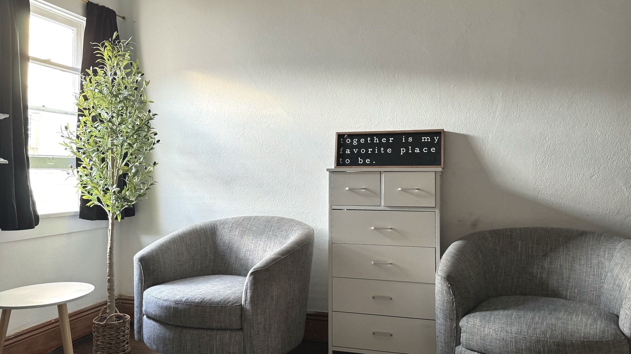 Photo of Bedroom in Pico-Union