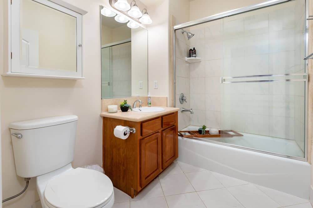 Photo of Bathroom in The Flats