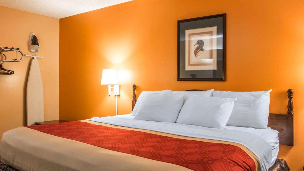 Photo of Bedroom in Eufaula