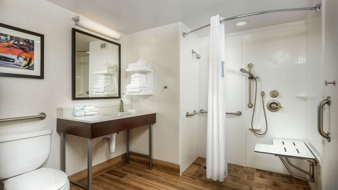 Photo of Bathroom in Cottondale