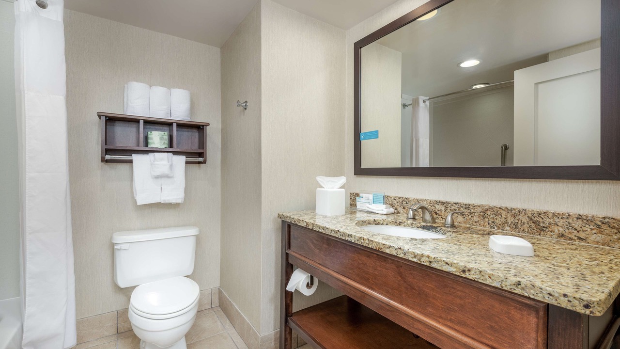 Photo of Bathroom in Cottondale