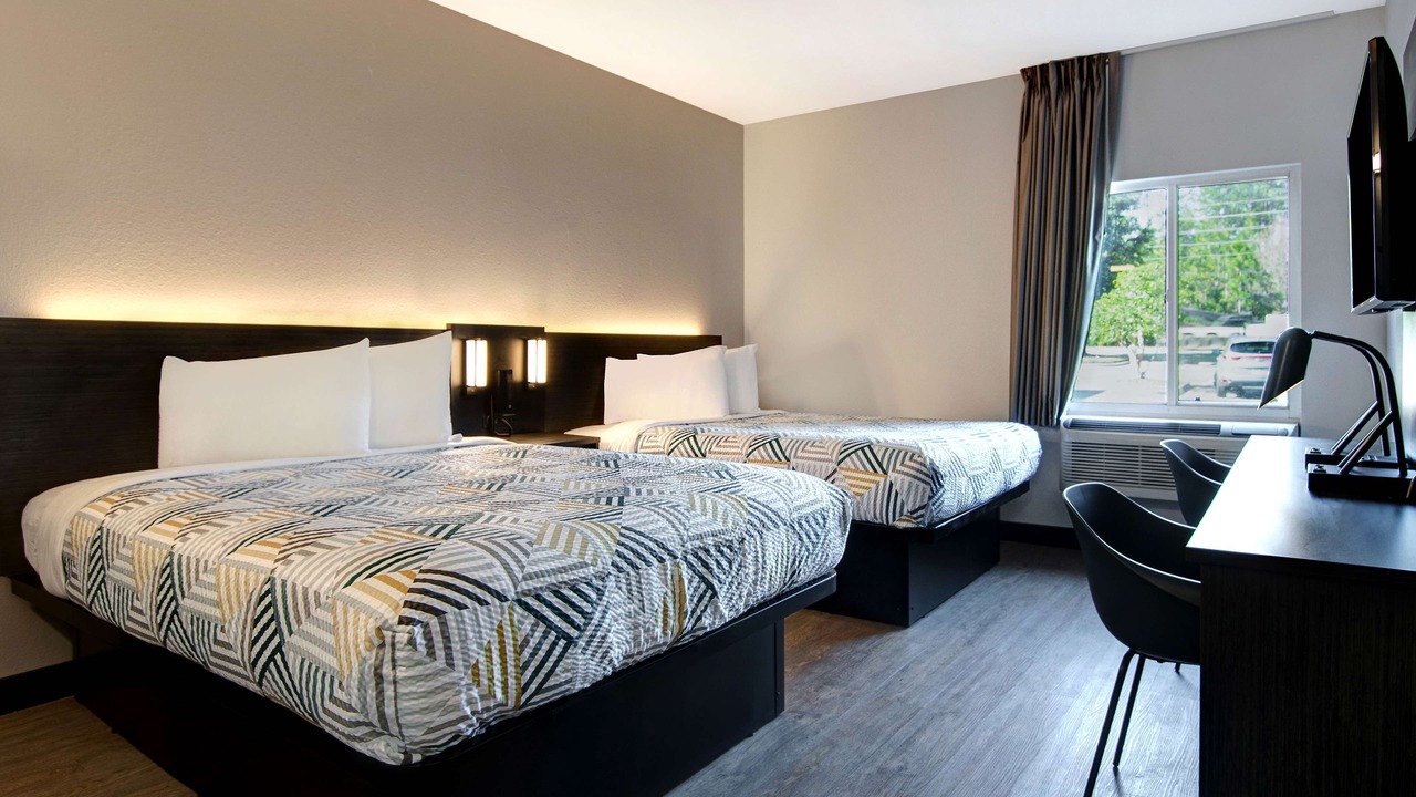 Photo of Bedroom in Pine Forest