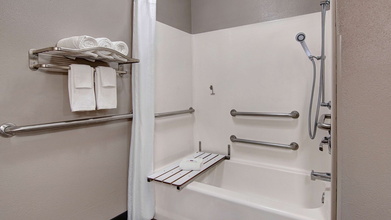 Photo of Bathroom in Pine Forest