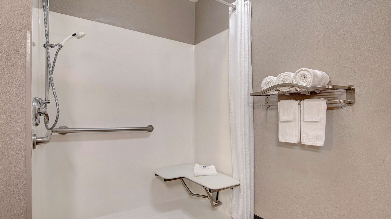 Photo of Bathroom in Pine Forest