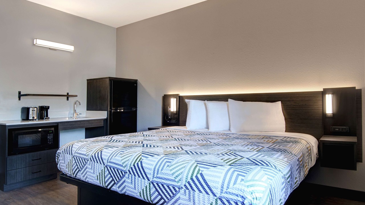 Photo of Bedroom in Pine Forest