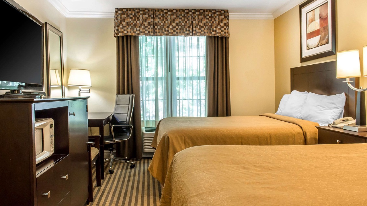 Photo of Bedroom in Mcafee