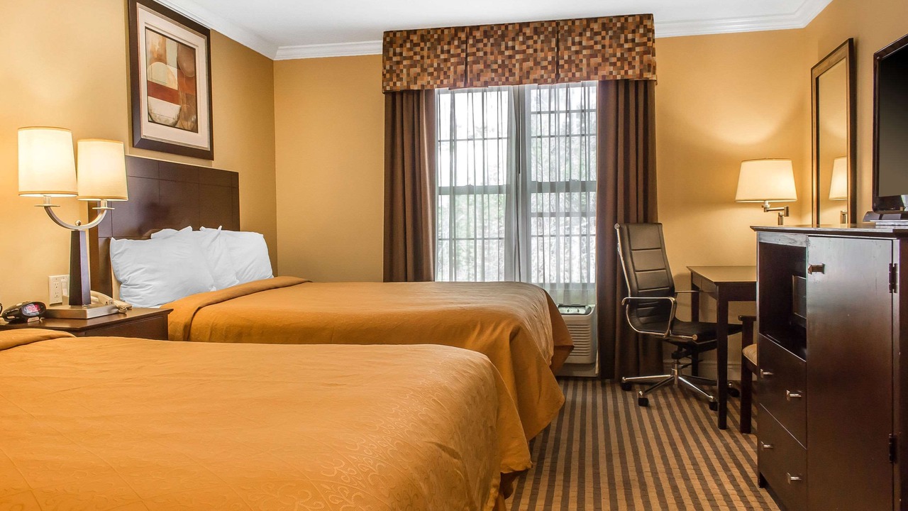 Photo of Bedroom in Mcafee