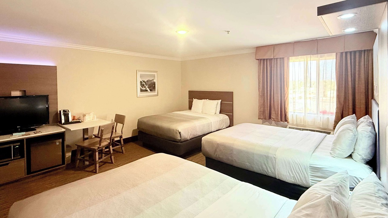 Photo of Bedroom in Lennox