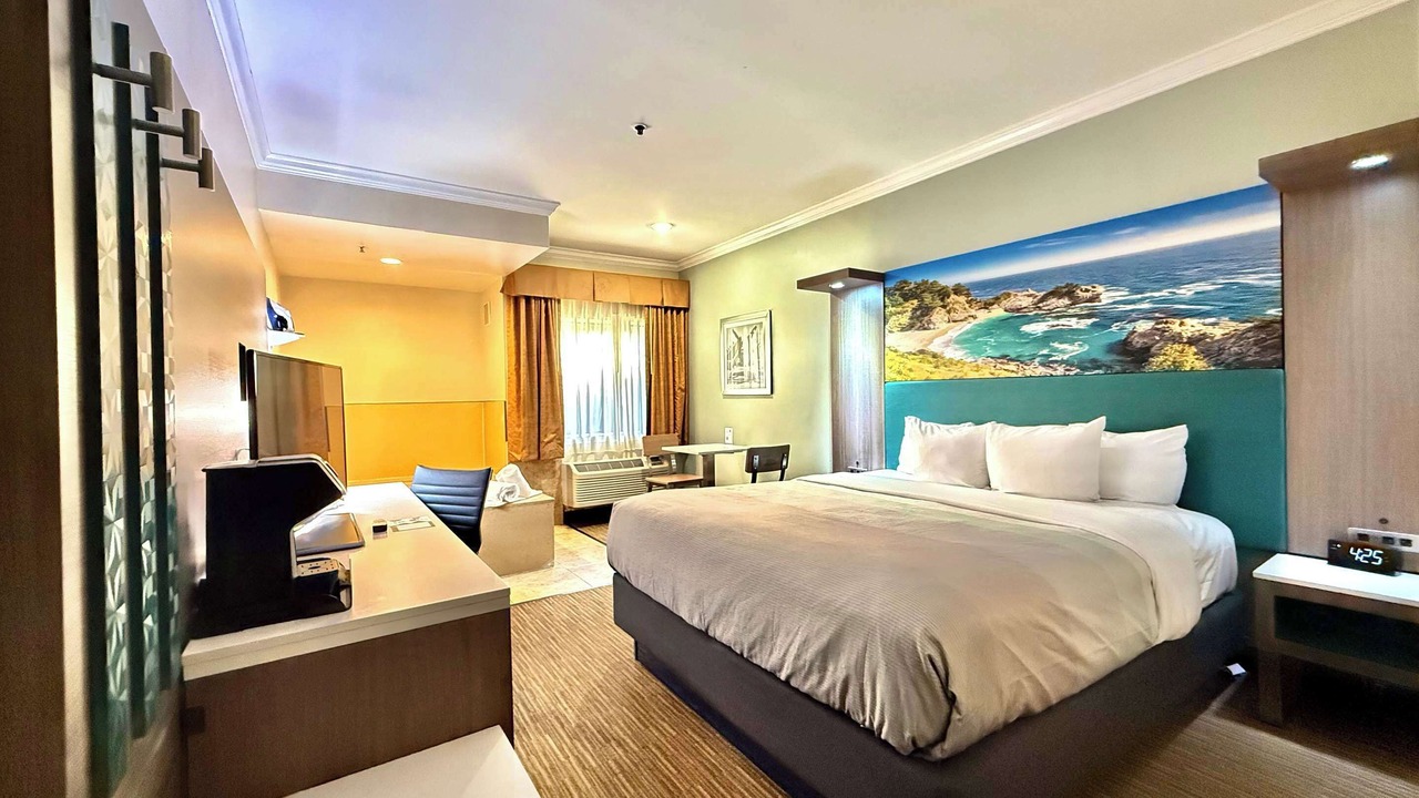 Photo of Bedroom in Lennox