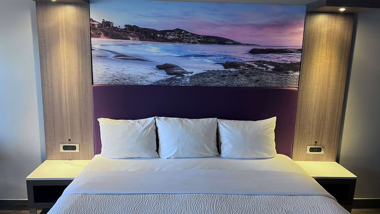 Photo of Bedroom in Costa Mesa