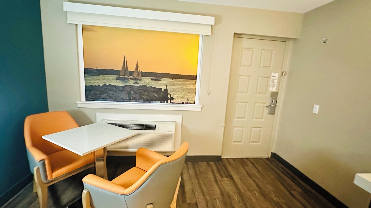 Photo of Bedroom in Costa Mesa