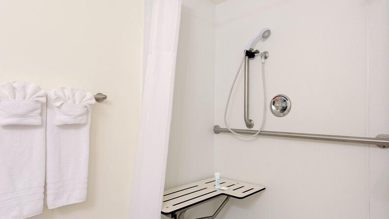 Photo of Bathroom in East Side Costa Mesa