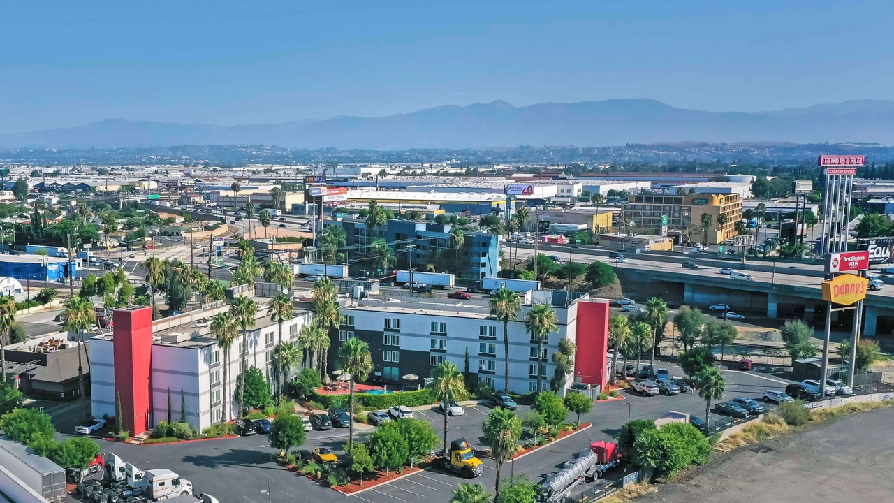 Photo of Outdoor in Commerce