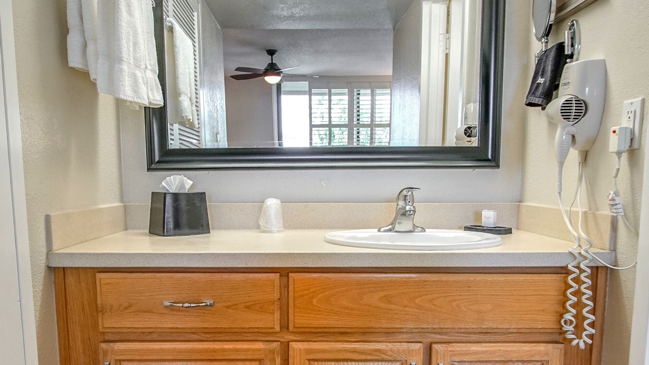 Photo of Bathroom in Historic Tennis Club