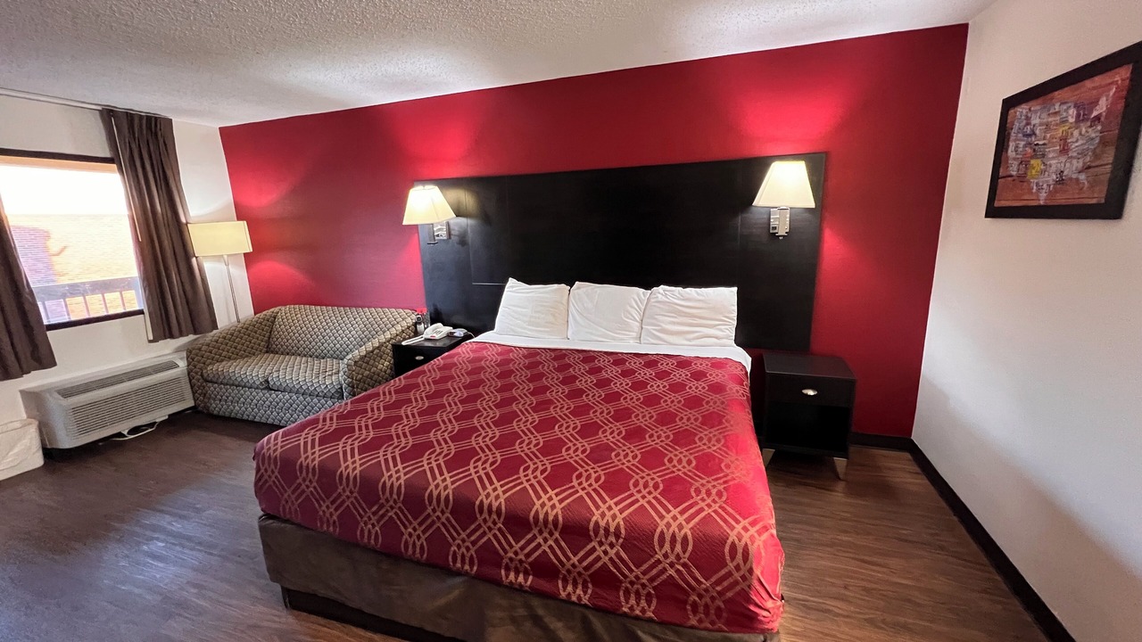 Photo of Bedroom in Tuscaloosa