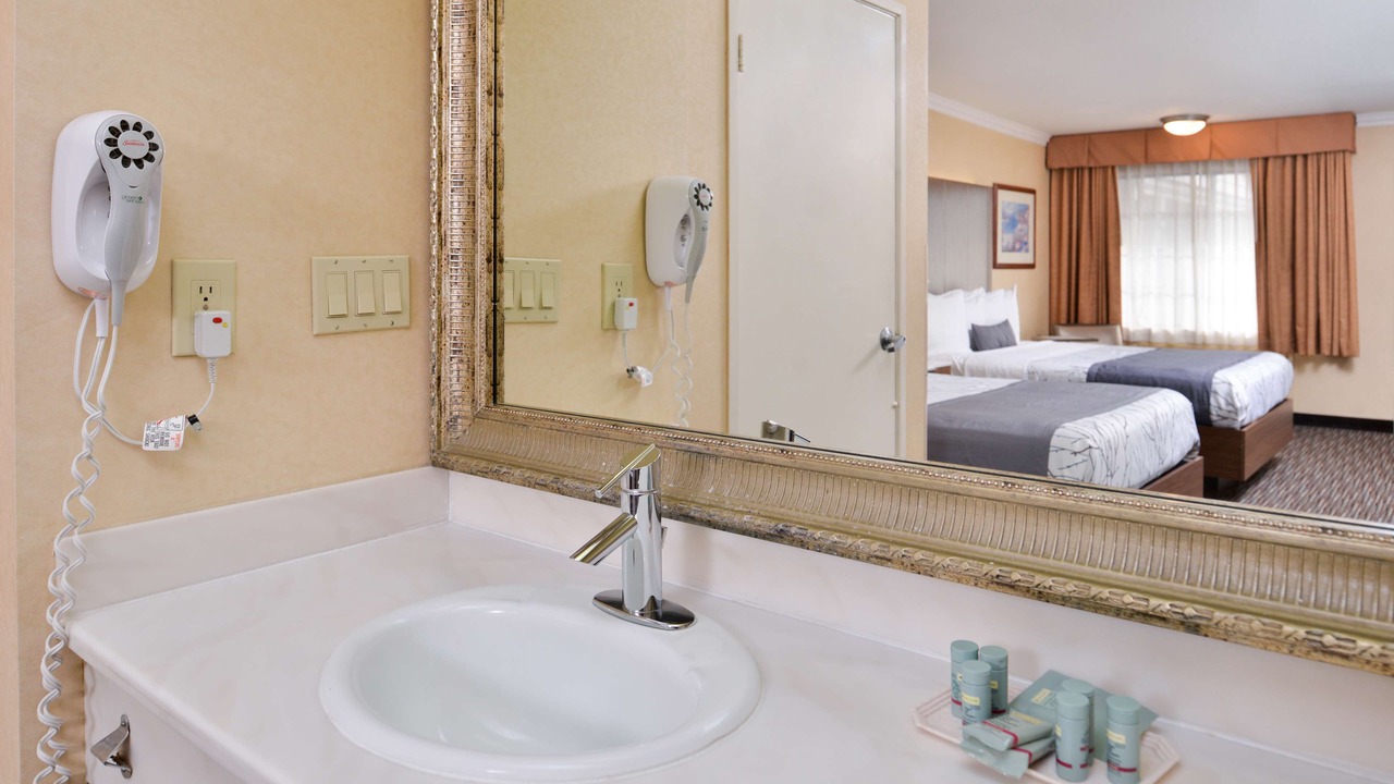 Photo of Bathroom in Inglewood