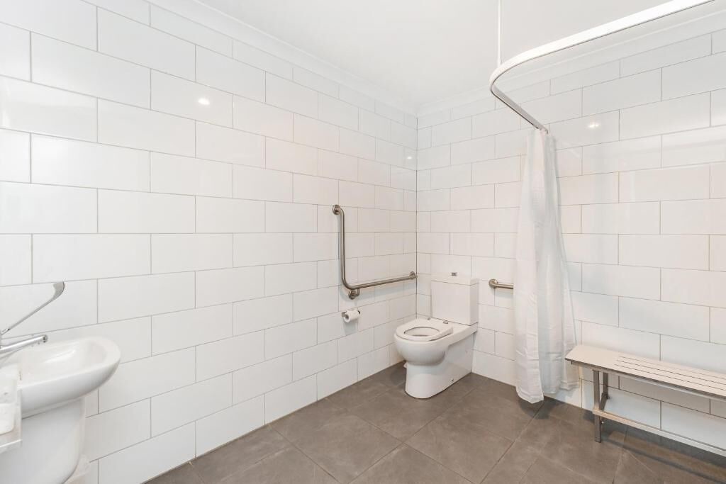 Photo of Bathroom in White Hills