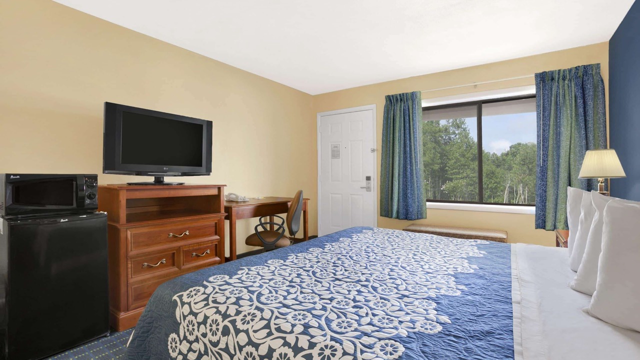 Photo of Bedroom in New Hampton