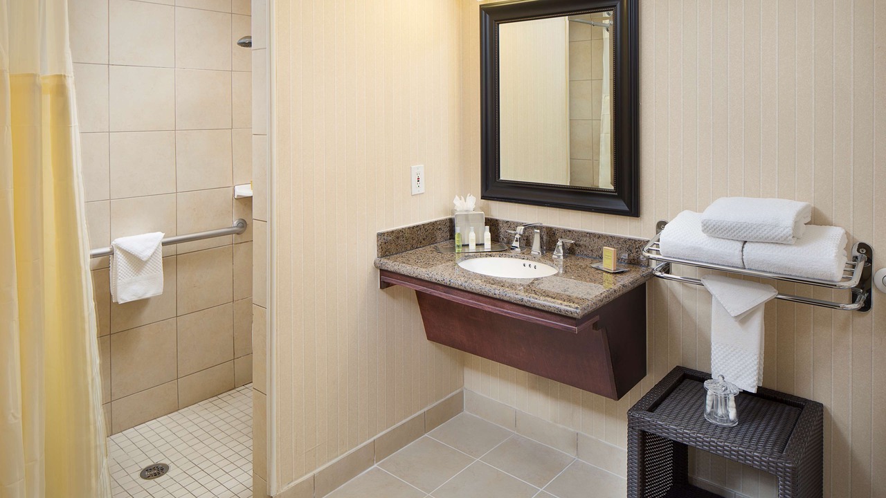 Photo of Bathroom in Commerce